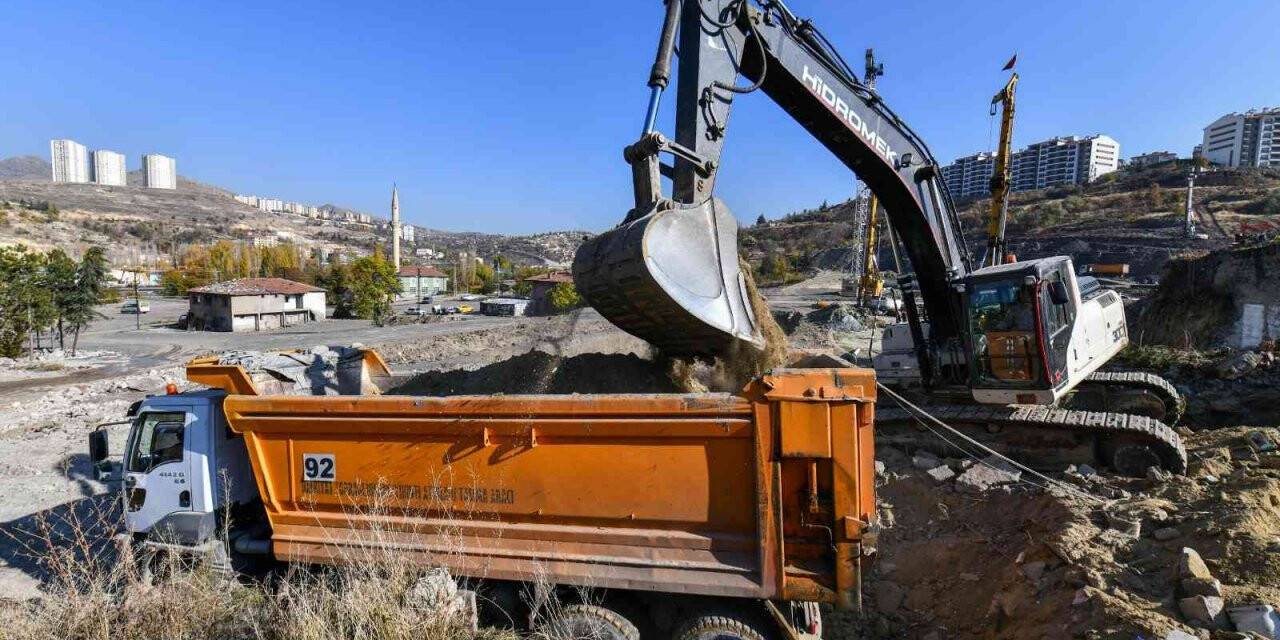 Ankara Büyükşehir, Mamak’ta kentsel dönüşüm çalışmalarını hızlandırdı
