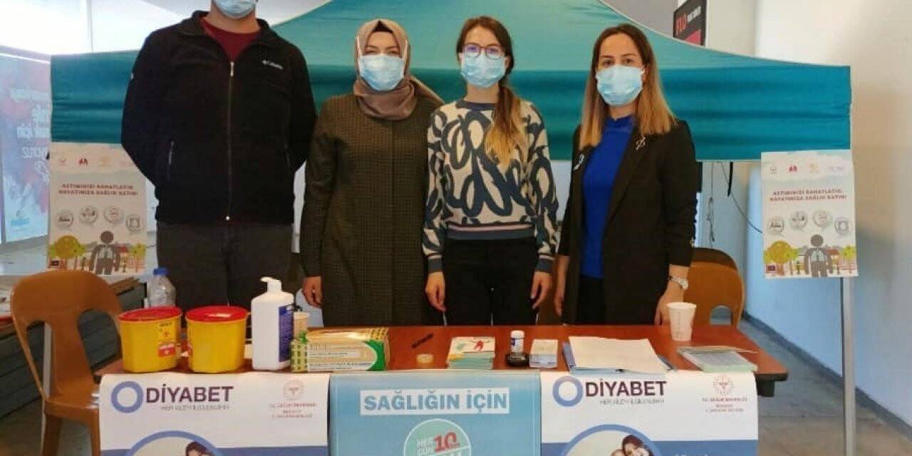 Erzincan’da Halk Sağlığı Hizmetleri Birimi ekipleri diyabete farkındalık için sahaya indi