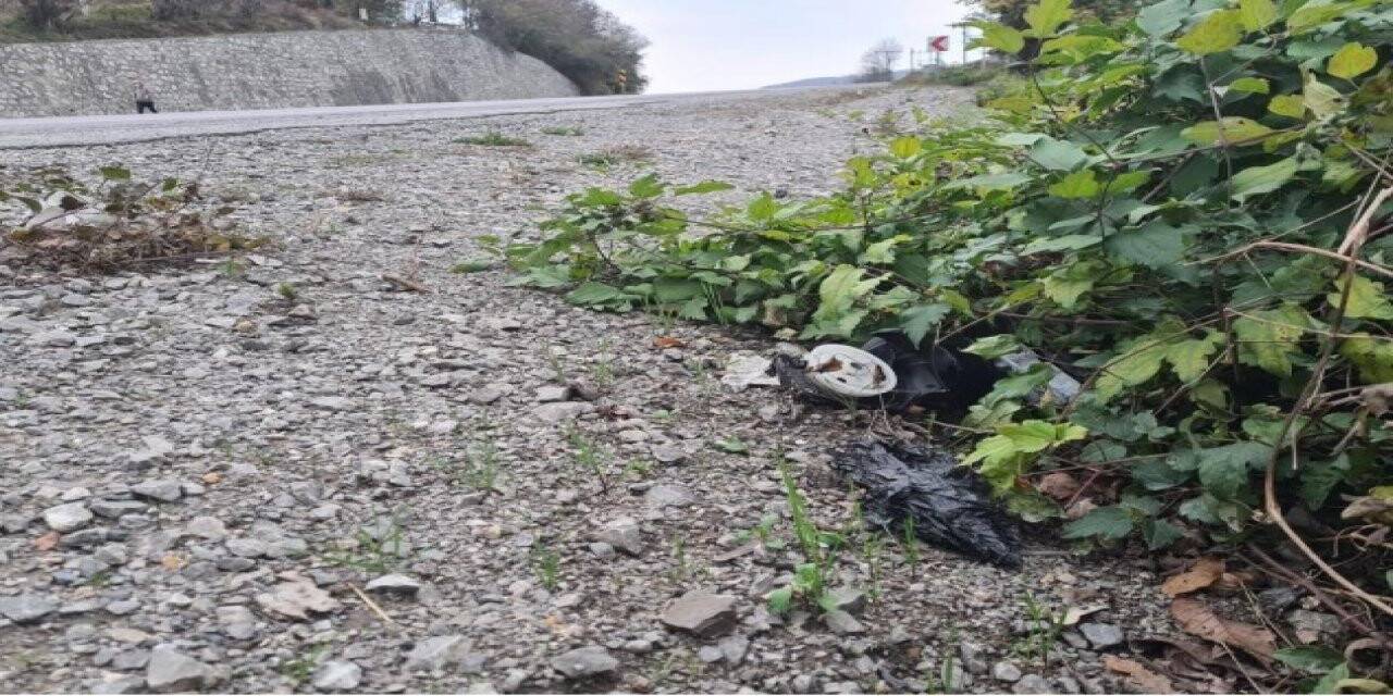 Jandarma, kazaya karışan aracı kırılan aynasından buldu