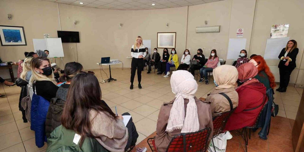 Bucalı kadınlar “Ben kimim” etkinliğinde buluştu