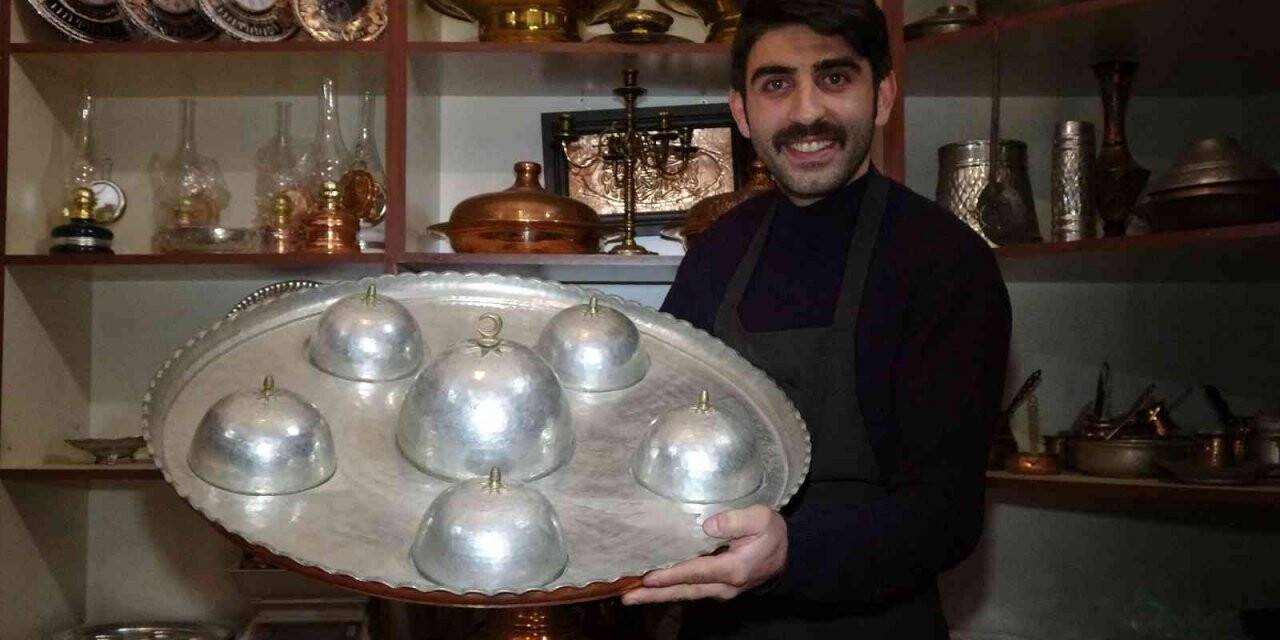 Tabldotun atası “gelin damat tepsisi” olarak kullanılıyor