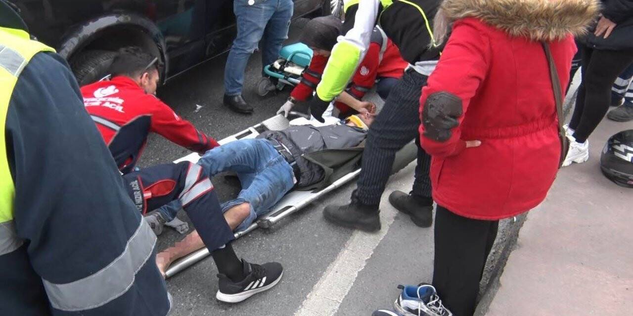 Kağıthane’de zincirleme kaza: Motosikletli kurye acı içerisinde kıvrandı