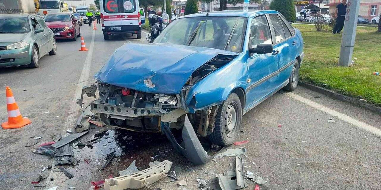 Samsun’da 3 aracın karıştığı kaza: 2 yaralı