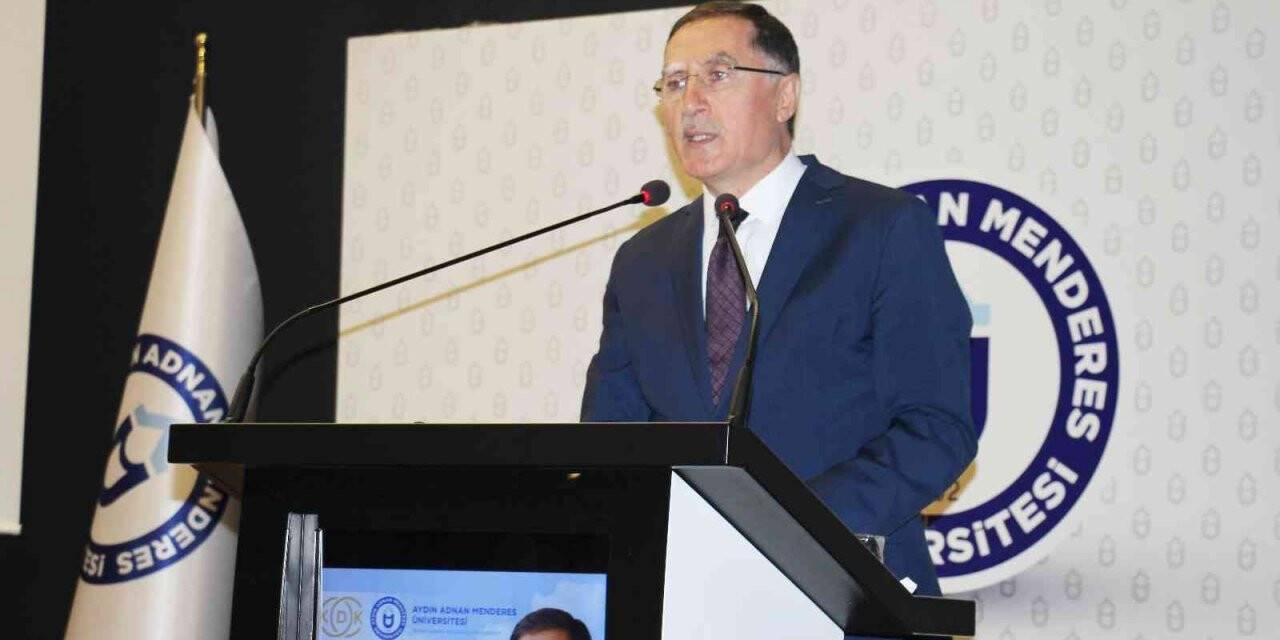 ADÜ’lü öğrencilere seslenen Kamu Başdenetçisi Şeref Malkoç: “2023 Türkiye’sinin yöneticileri olacaksınız”