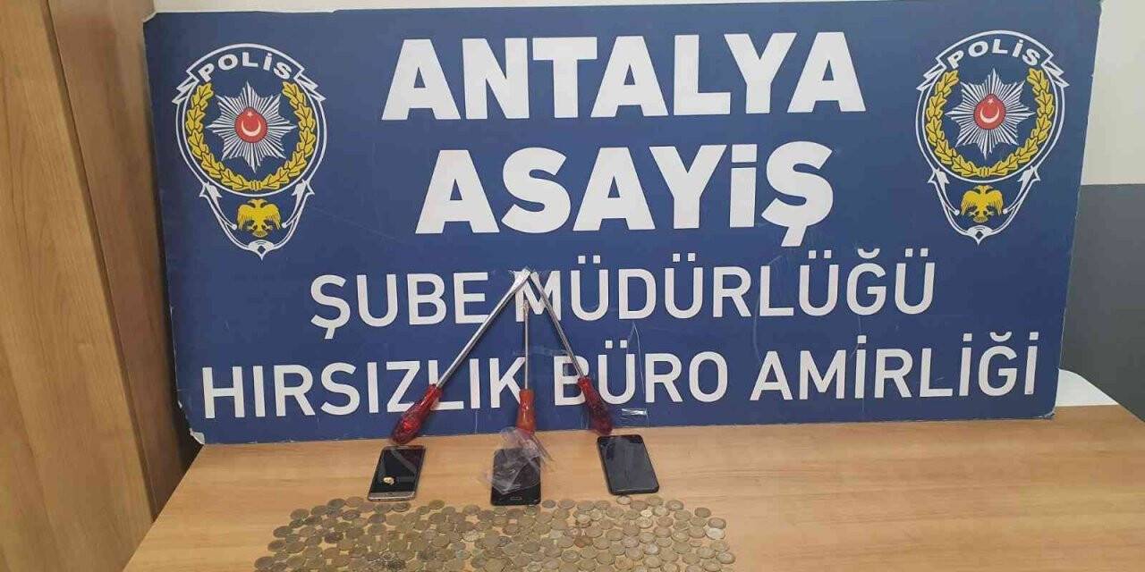500 kilometre uzaklıktan gelip 3 evi soydular, polisin takibinden kaçamadılar