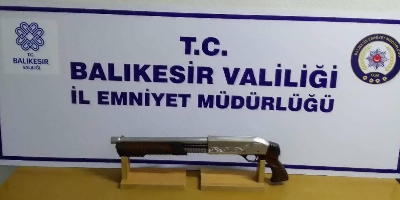 Balıkesir’de polisten 49 şahsa gözaltı