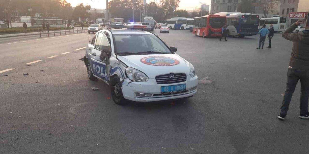 EGO otobüsü ile polis aracı çarpıştı: 3 yaralı