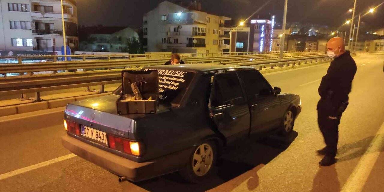 Çalıntı otomobil kovalamaca sonucu yakalandı