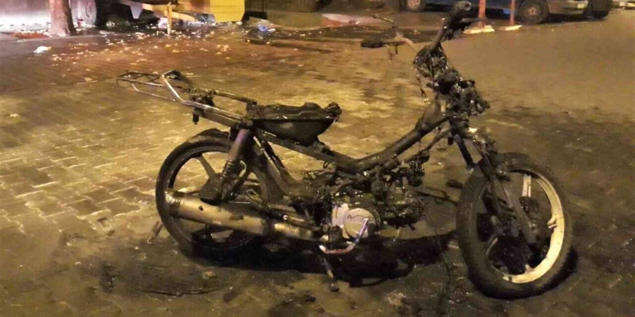 Erzincan’da motosiklet yangını