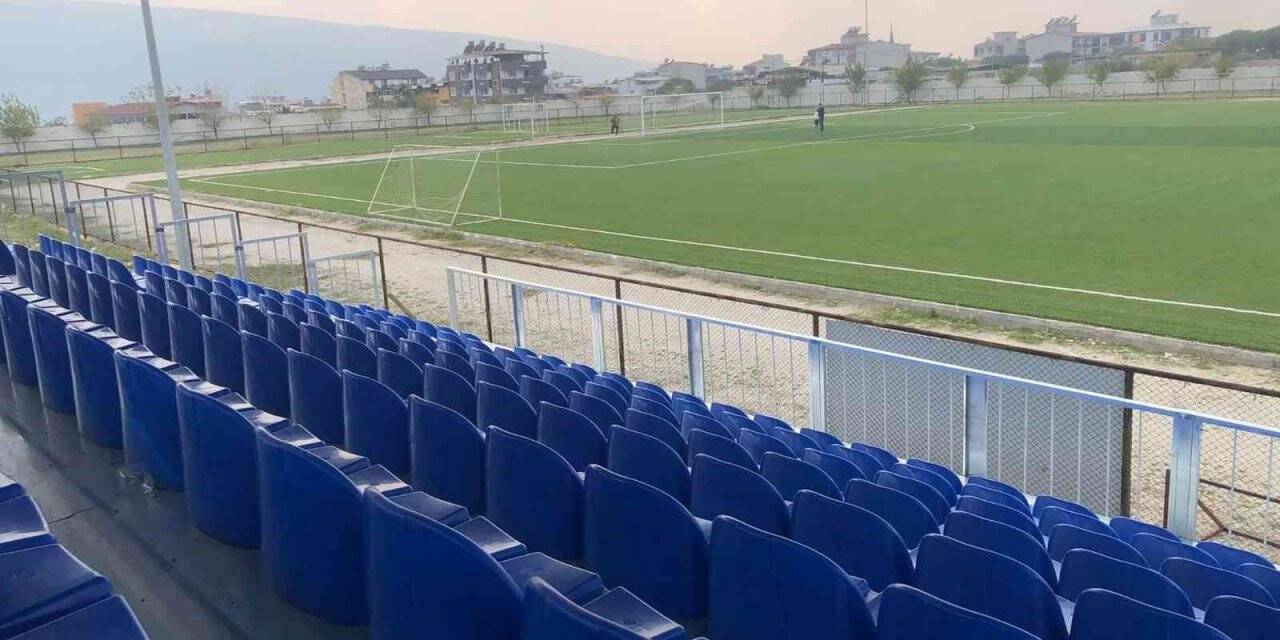 Buharkent’te, 250 kişilik tribün inşaatı tamamlandı
