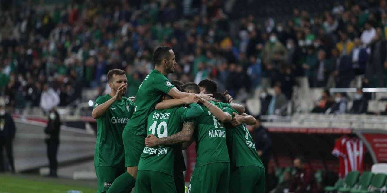 Bursaspor sahasında İstanbulspor’u konuk edecek