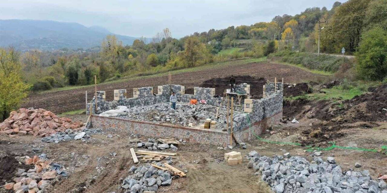 Havuzlubahçe’ye muhtarlık ve kurs merkezi binası