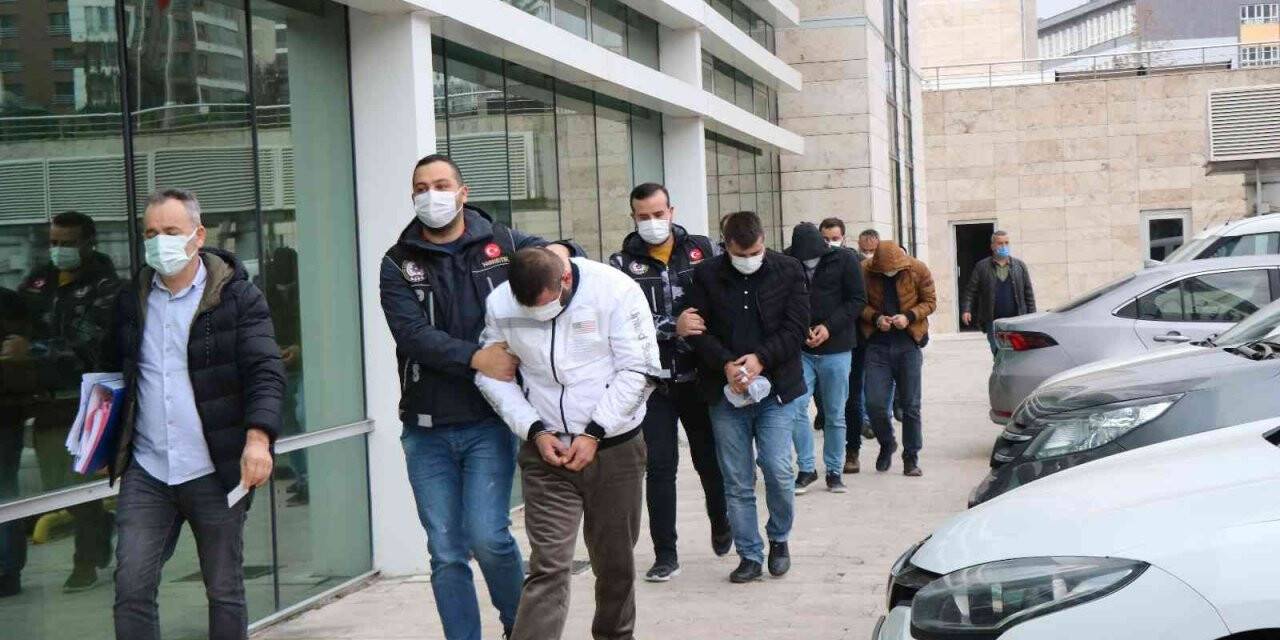 Uyuşturucudan gözaltına alınan 6 kişi adliyede
