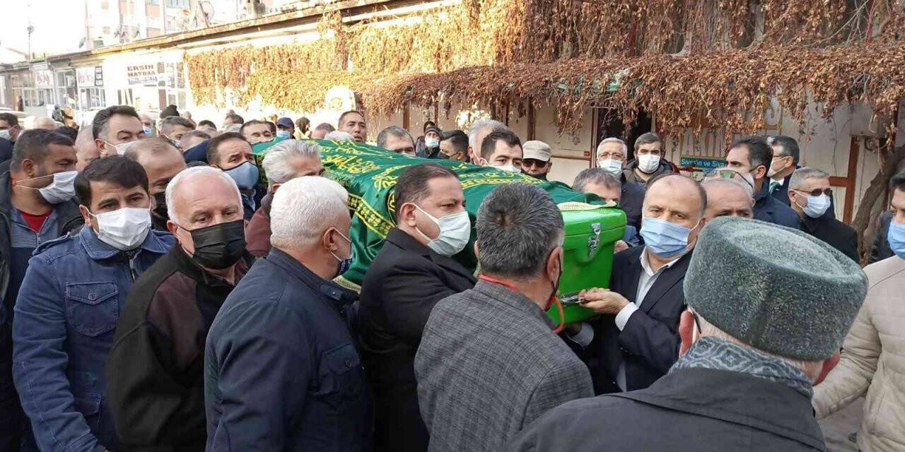 Gazeteci Fikret Ünsal’a son görev