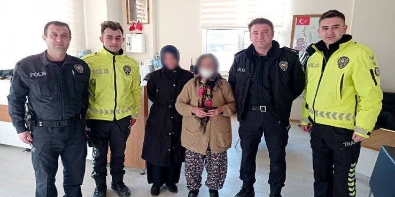 Polis ekipleri vatandaşın bulduğu 9 bin 800 lirayı sahibine teslim etti