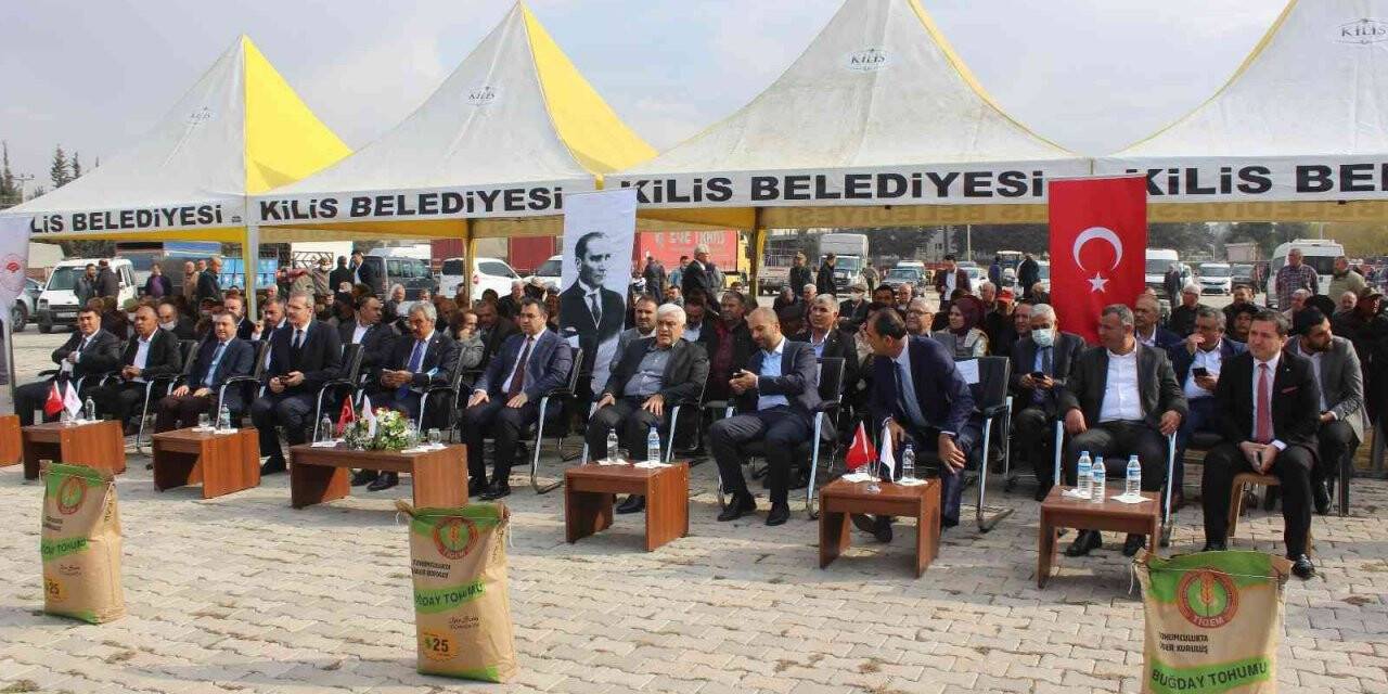 ’Tohumum Yerli Üretimim Milli Projesi’ kapsamında tohumluk buğday dağıtıldı