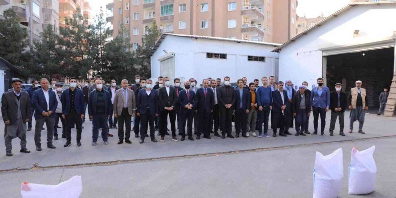 Diyarbakır’da çiftçiye 89 ton tohum desteği
