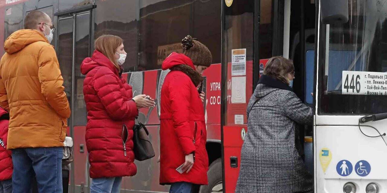 Rusya korona salgınında günlük bin 254 can kaybıyla rekor tazeledi