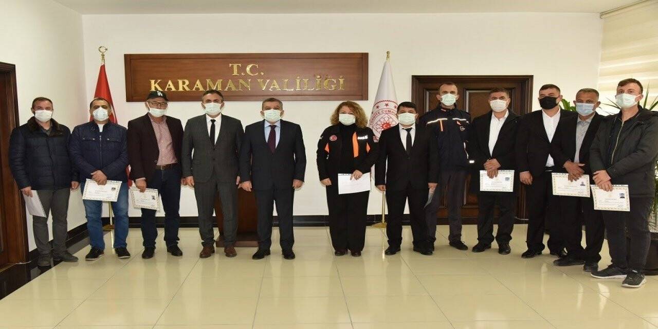 Vali Işık’tan AFAD ve İl Özel İdare personeline başarı belgesi