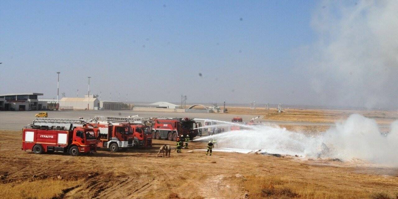Şırnak Şerafettin Elçi Havalimanı’nda gerçeği aratmayan tatbikat