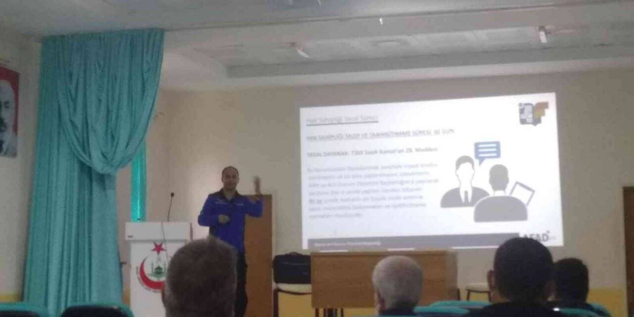 Mahalle ve köy muhtarlarına yönelik afet farkındalık eğitimleri verildi