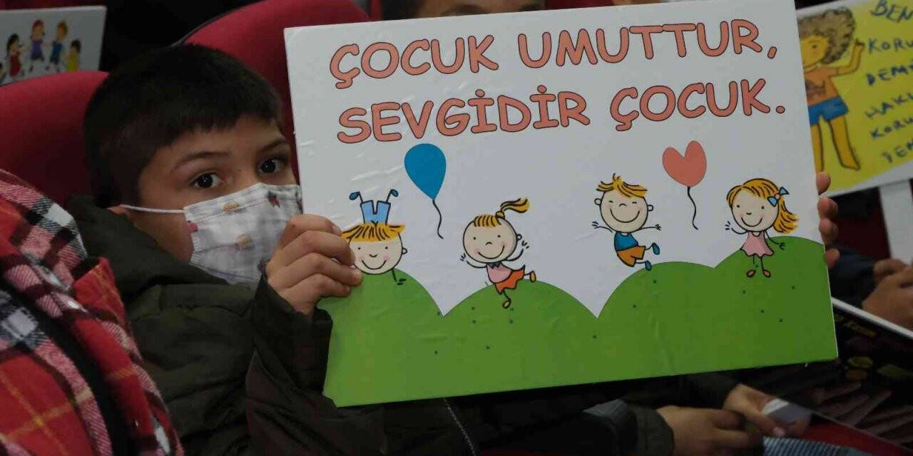 Dünya Çocuk Hakları Günü kapsamında program düzenlendi