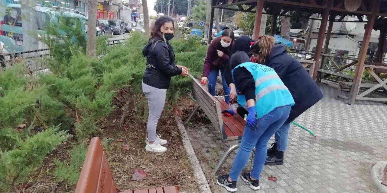 Vefalı öğrenciler şehitlerini unutmadı