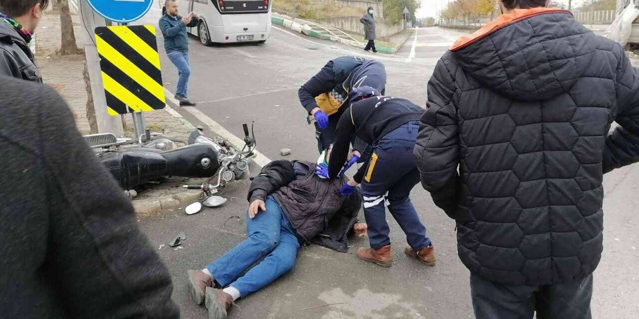 Bursa’da otomobil ile motosiklet çarpıştı : 1 yaralı