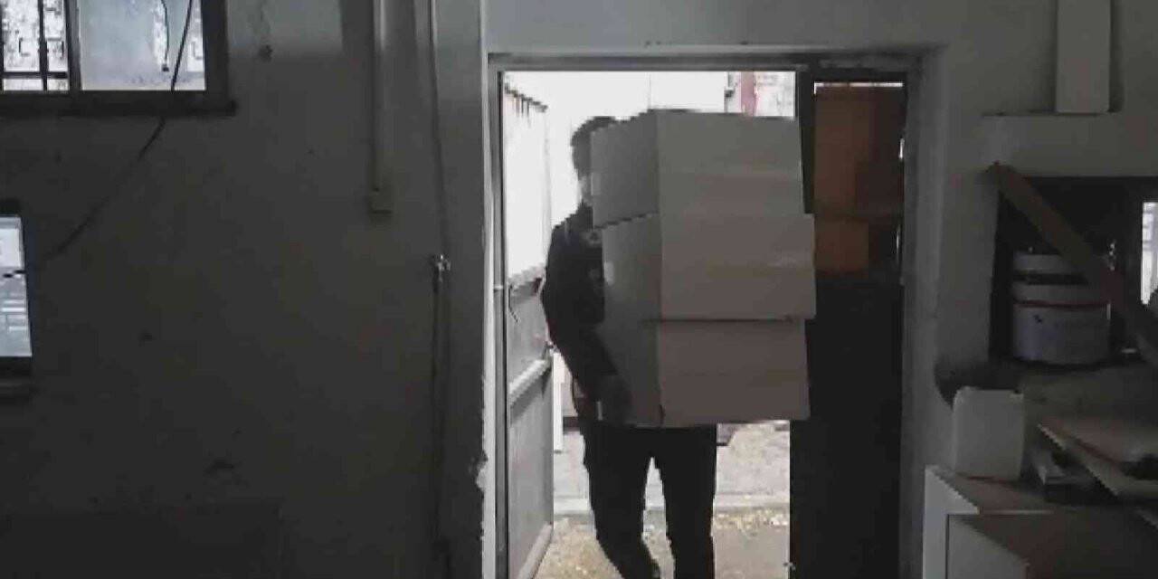 Kayseri’de 3.5 milyon dal boş makaron ele geçirildi