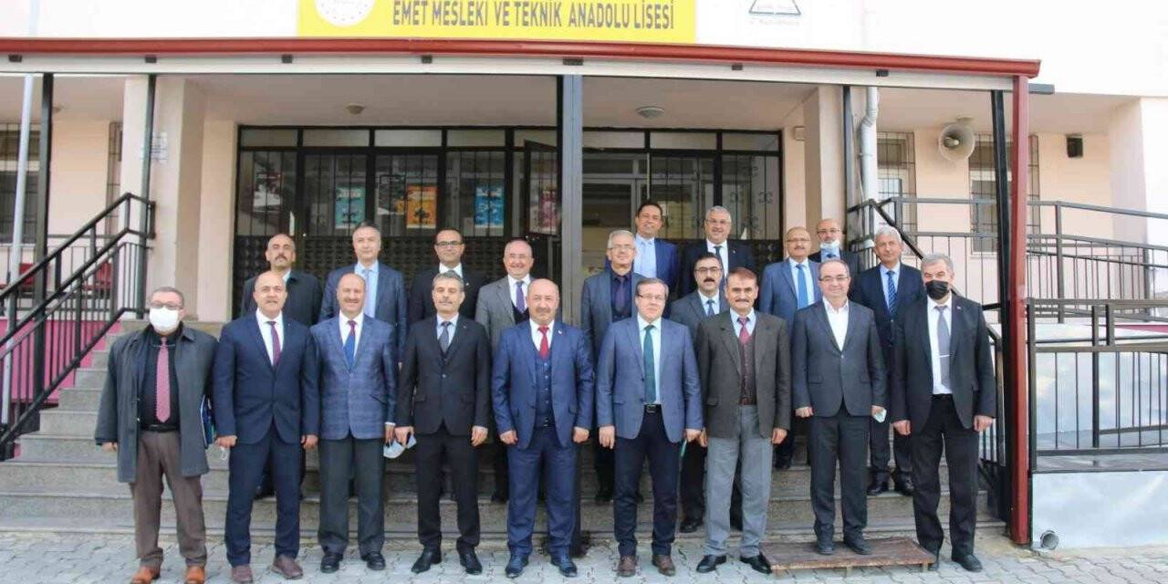 İlçe Milli Eğitim Müdürleri Emet’te toplandı