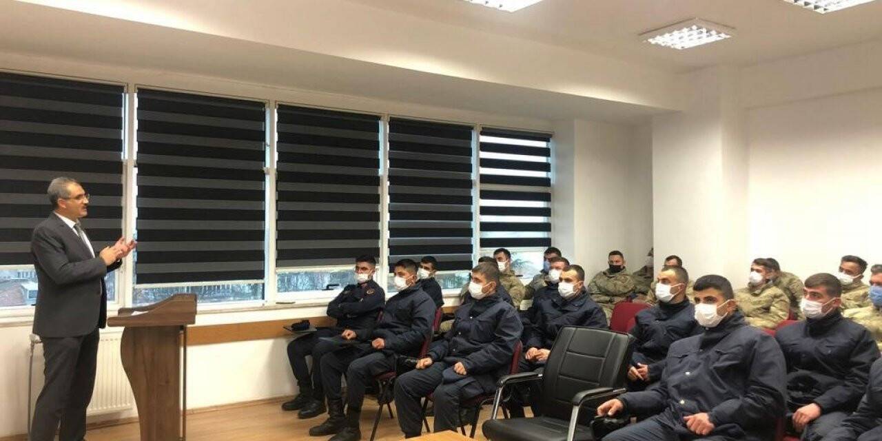 Kütahya’da "Ailede Mahremiyet ve Şiddetin Önlenmesinde Dini Referanslar" konulu seminer