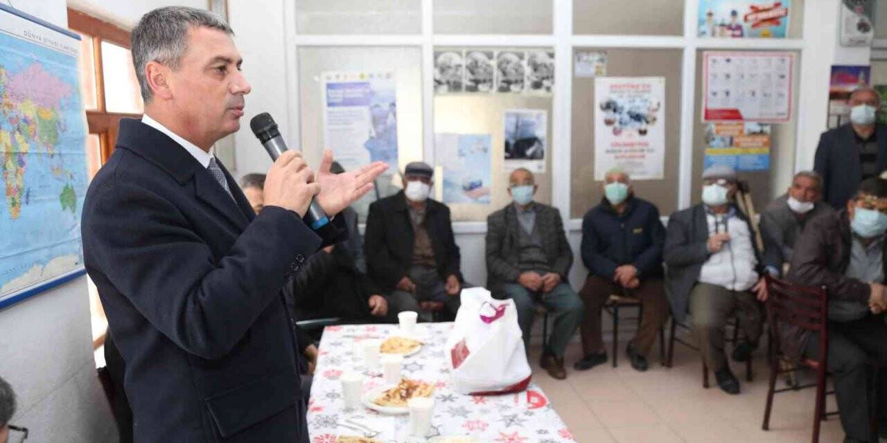 İmar planı biten mahalleliler tapuları ile buluşturuldu