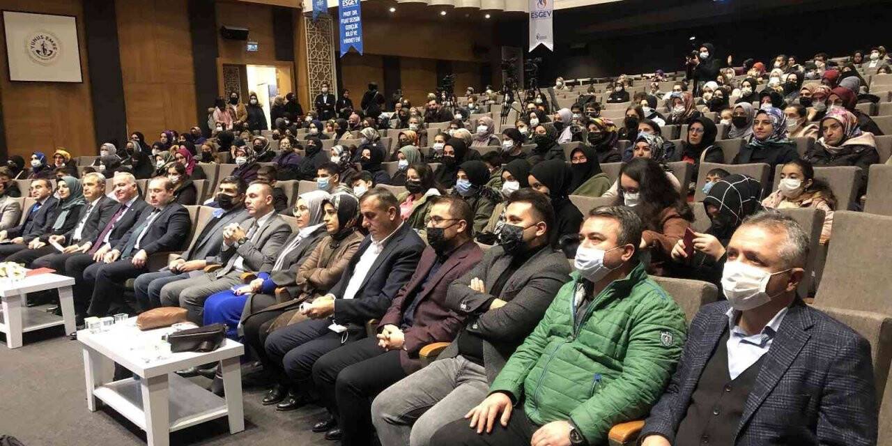 Esenler Belediyesi, ’Çocukların Hakları Var’ paneli düzenlendi