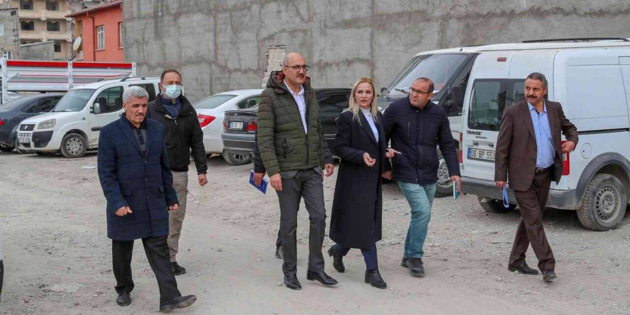 Başkan Vekili Aydın’dan mahalle ziyareti