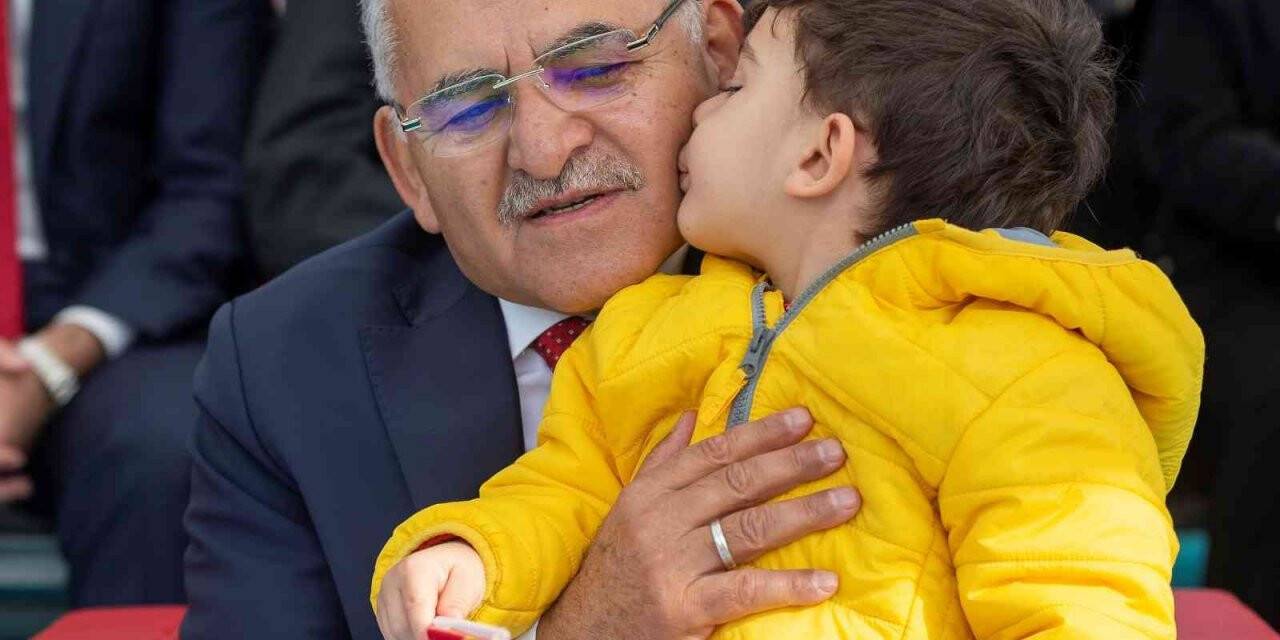 Başkan Büyükkılıç: "Çocuklarımız geleceğimizdir"