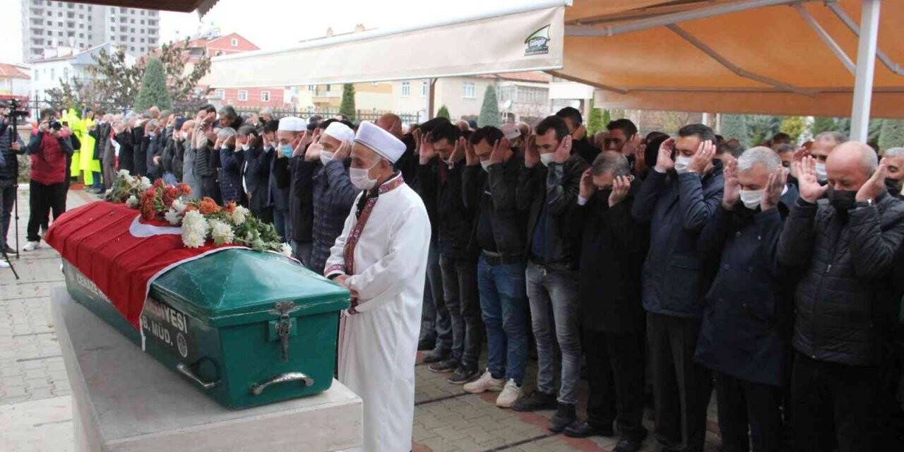 Küçük Müslüme son yolculuğuna uğurlandı