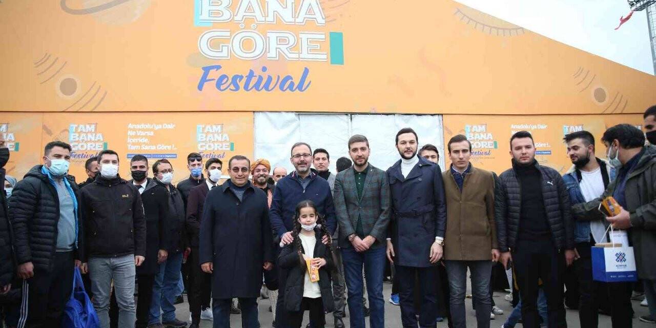 Gençlik ve Spor Bakanı Kasapoğlu’ndan Gençlik Festivali’ne ziyaret