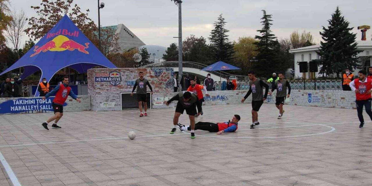 Ankara’dan Katar’a uzanan sokak futbolu heyecanı