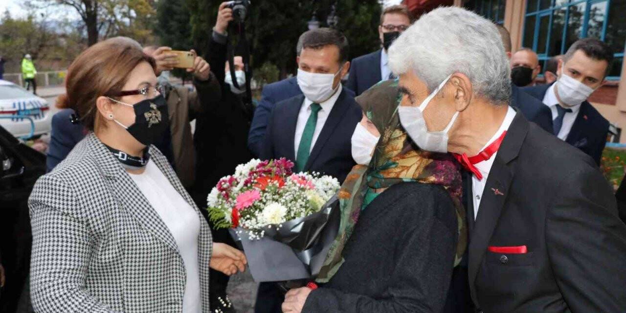 Aile ve Sosyal Hizmetler Bakanı Derya Yanık Karabük’te