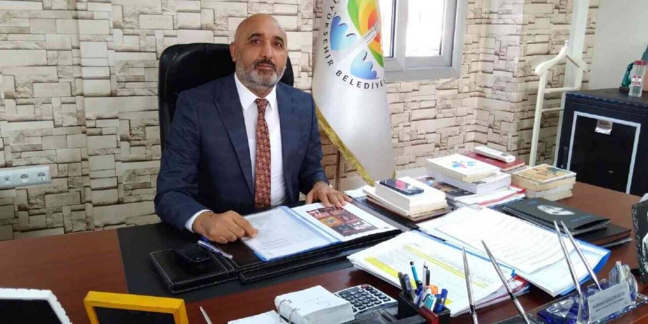 Göğebakan: "Adanalıyı tiyatroya doyurduk"