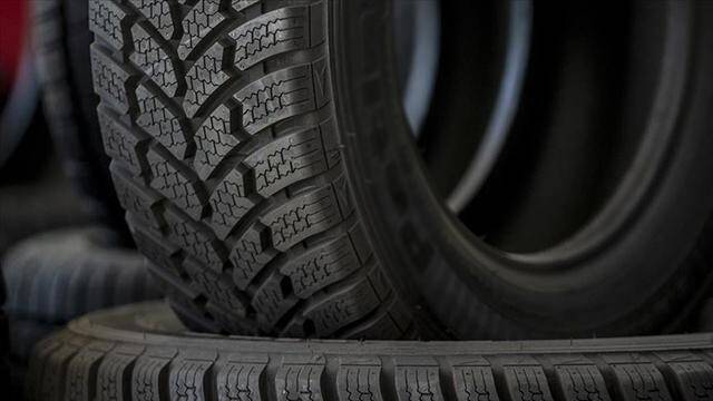 1 Aralık'ta başlıyor: Lastikçilerde değişim yoğunluğu yaşanıyor