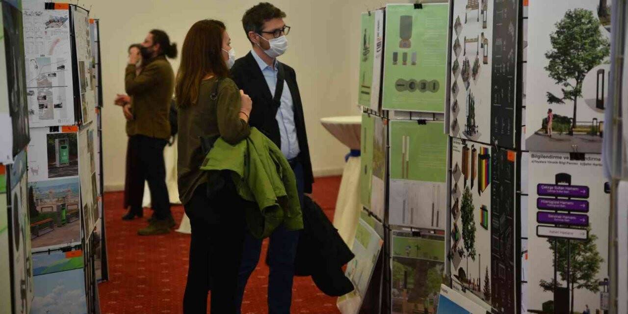 Bursa kent mobilyalarıyla güzelleşiyor