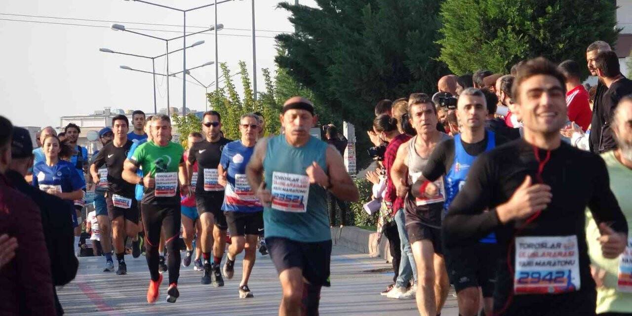 Toroslar Uluslararası Yarı Maratonu başladı