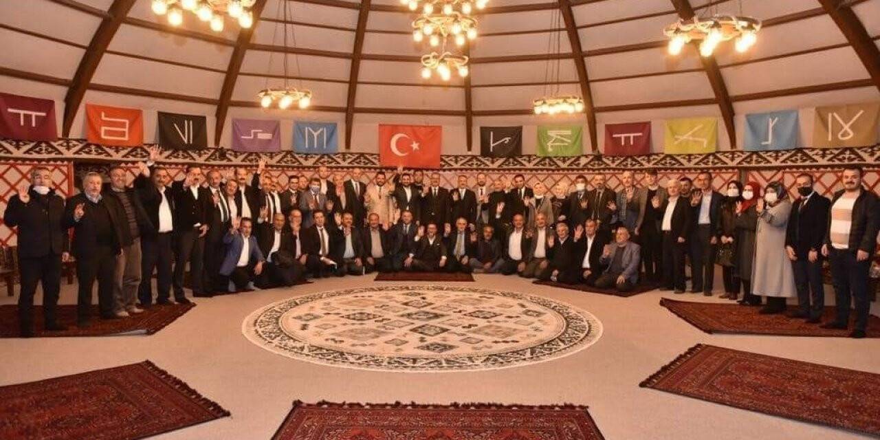 AK Parti’de istişare ve değerlendirme toplantısı