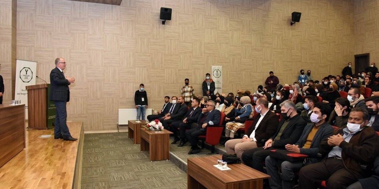 Rektör Uzun, Kastamonu Üniversitesi öğrencileriyle “Kariyer Söyleşileri”nde bir araya geldi