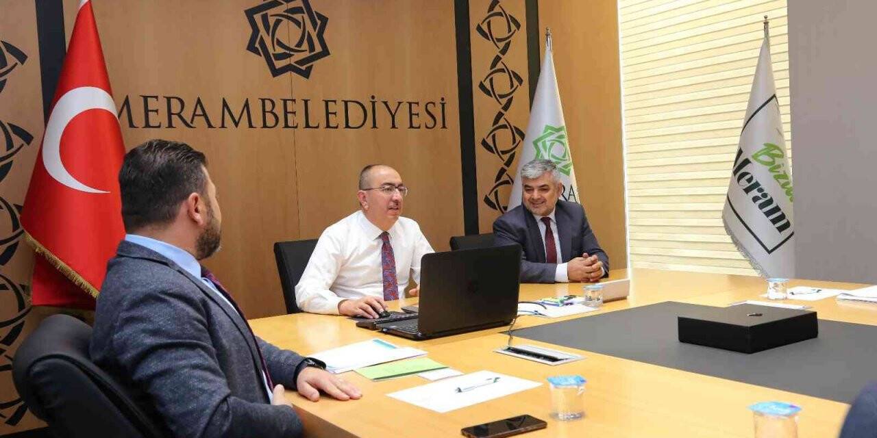 Başkan Kavuş: “Tüm kurumlarla uyumlu çalışınca kazanan Meram oluyor”