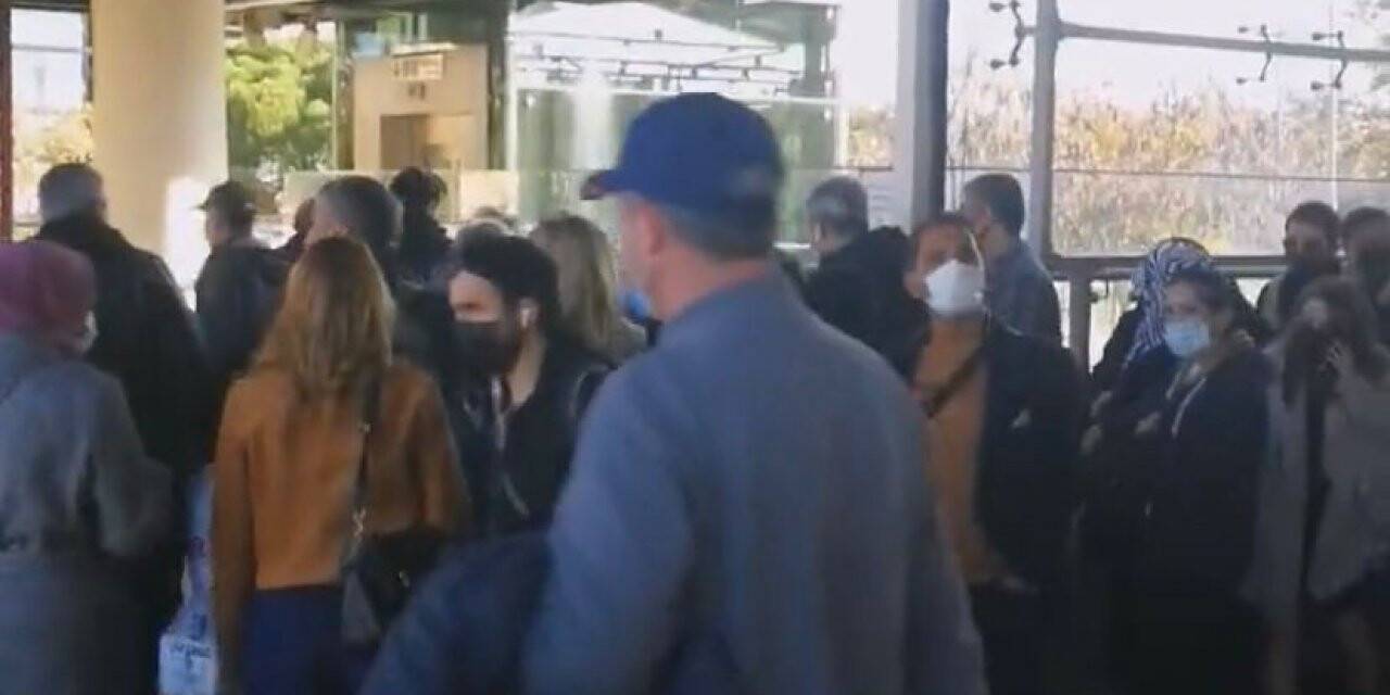 Marmaray’da arıza nedeniyle seferler durduruldu