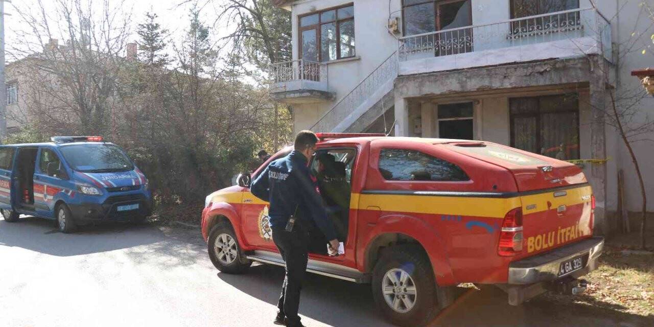 Ailesinin haber alamadığı şahıs yangın çıkan evde ölü bulundu