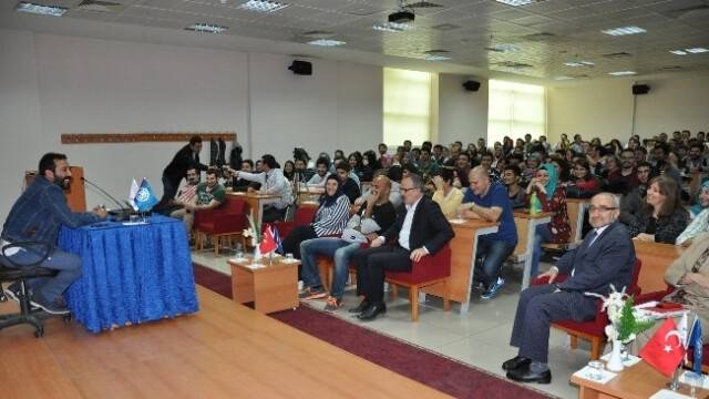 Kto Karatay Üniversitesi'nde Mustafa Üstündağ Söyleşisi