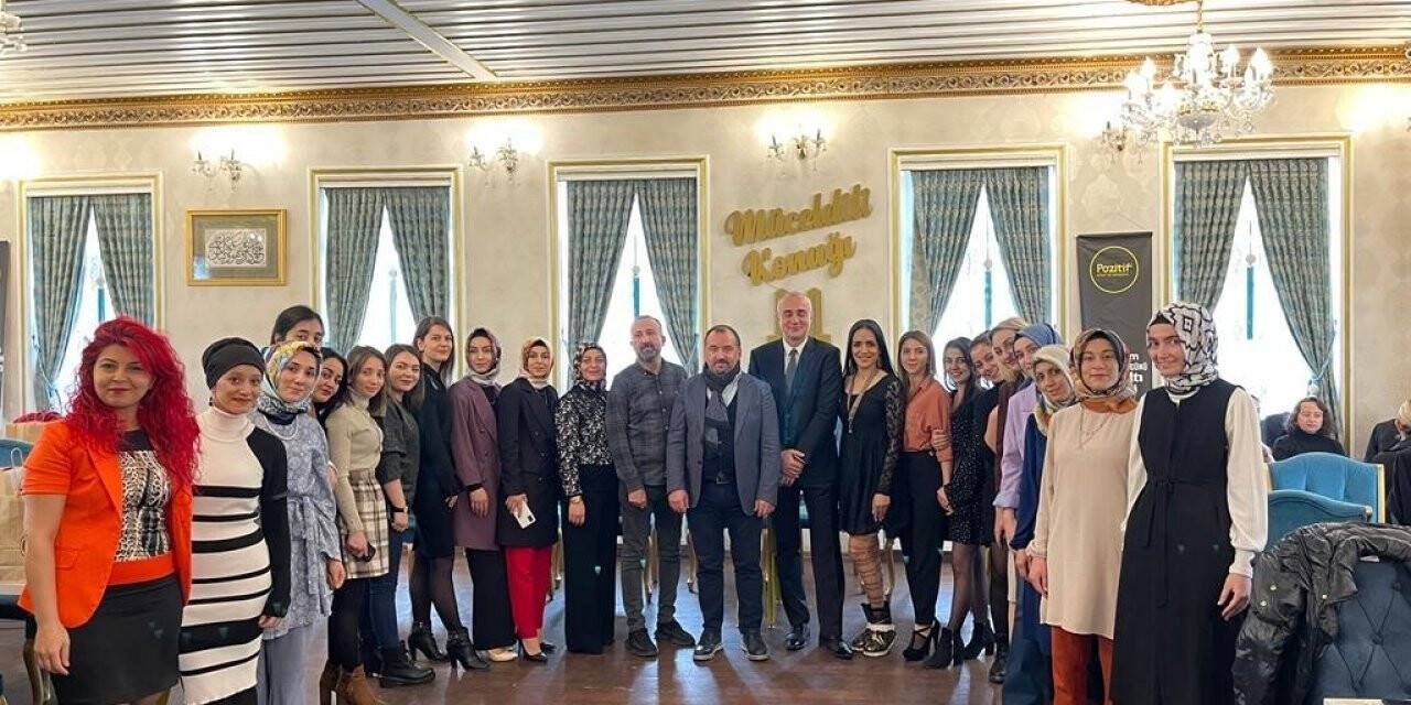 Öğretmenler kahvaltıda bir araya geldi